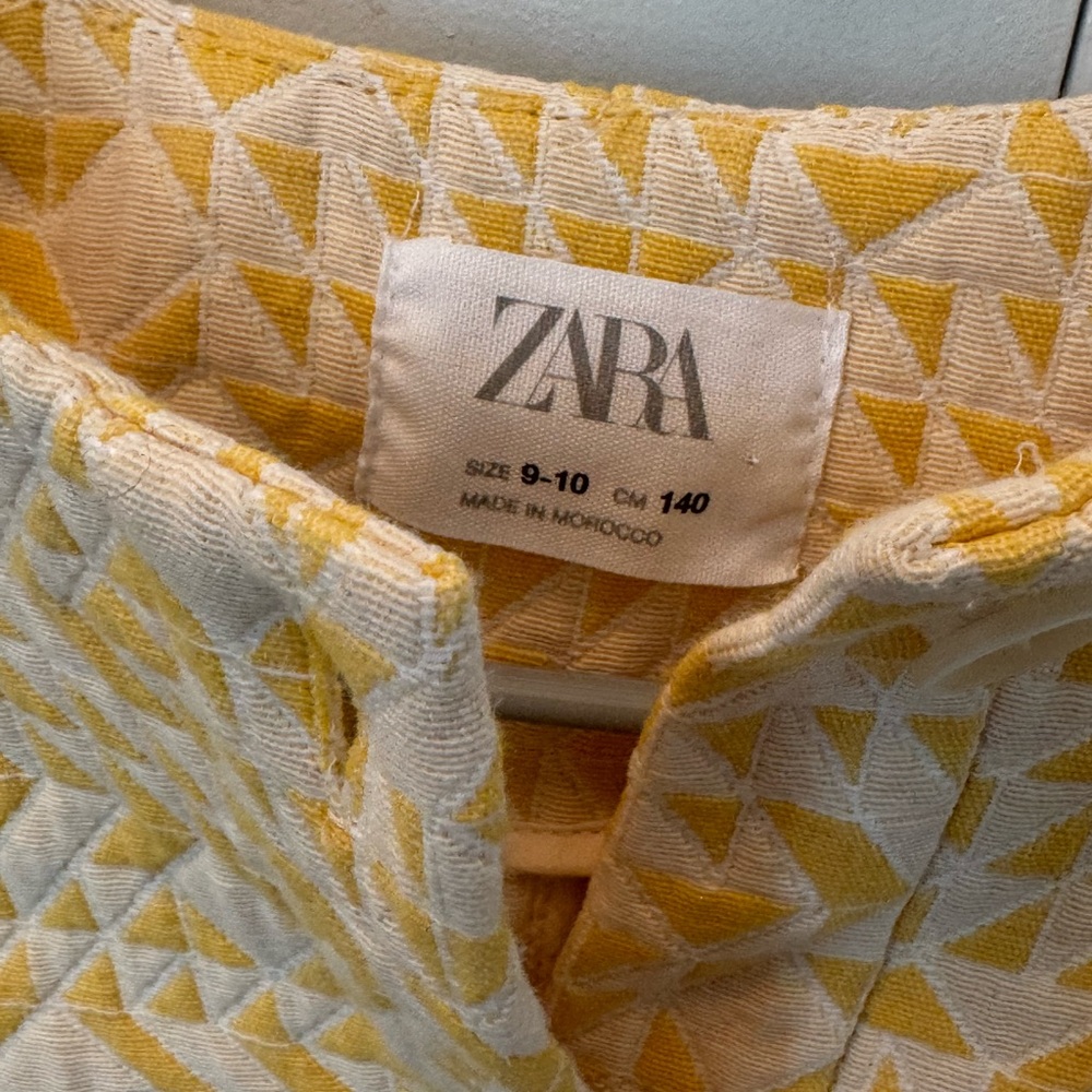 Zara Kids Light Yellow Patterned Puffer Jacket - Picture 3 of 5